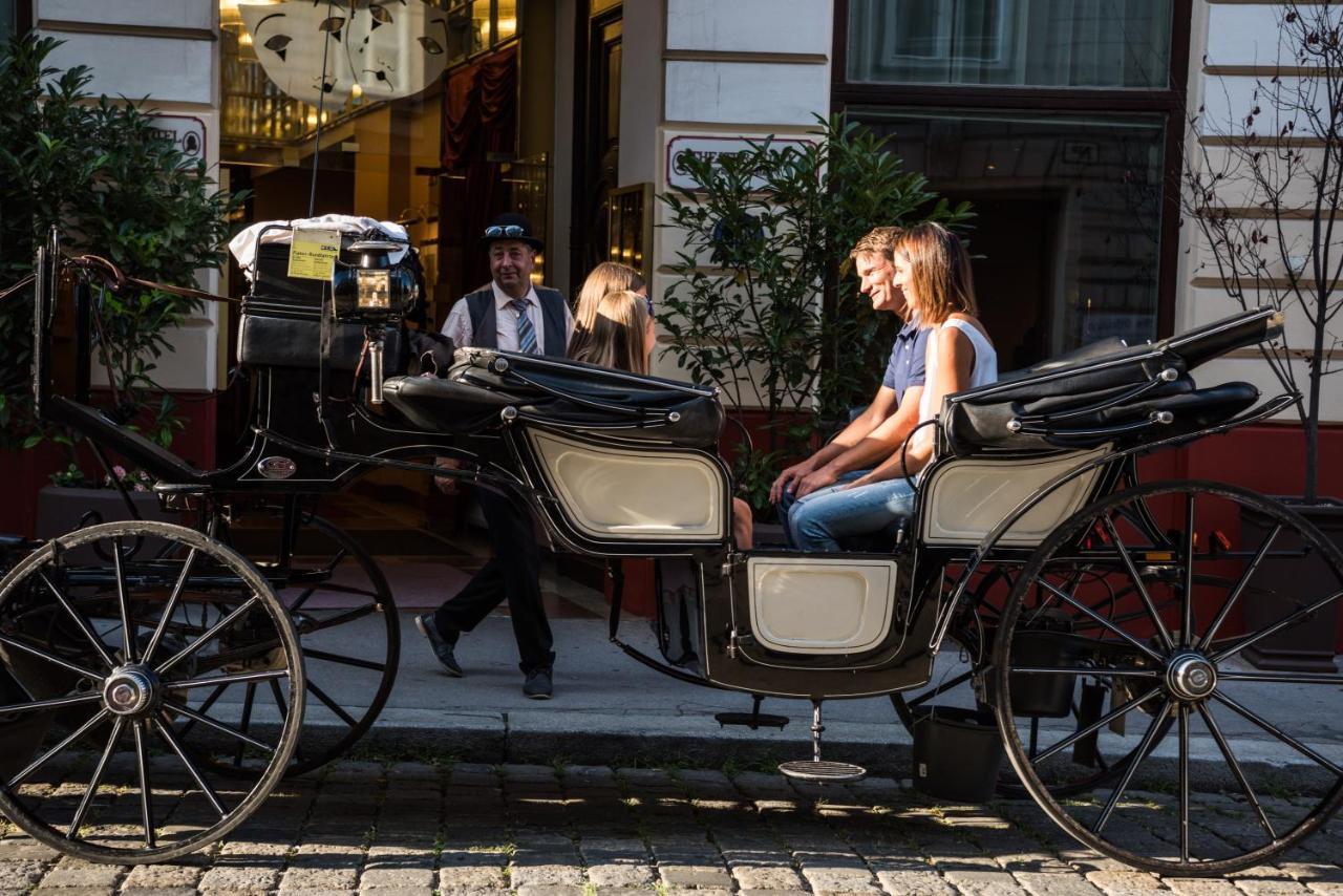Theaterhotel & 4* Vienna