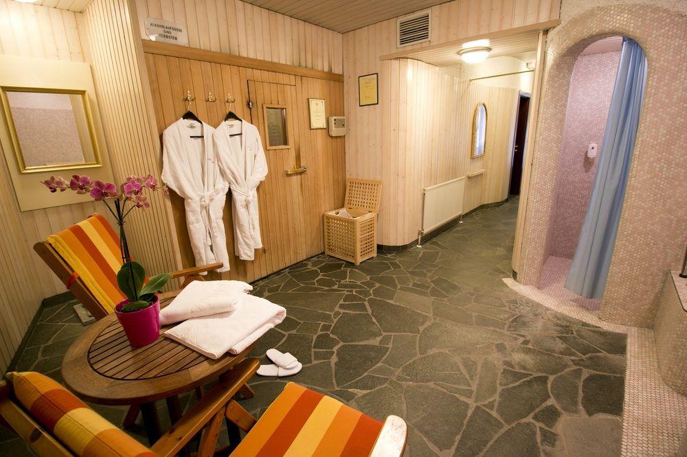 Theaterhotel & Hotel Vienna